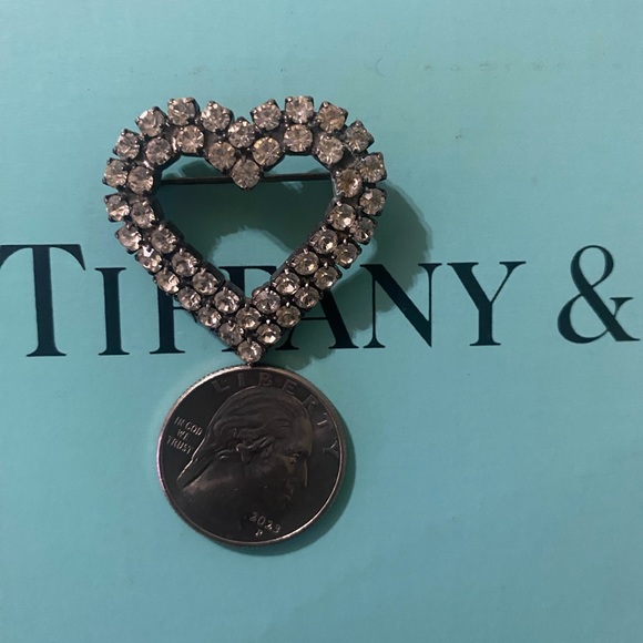 Vintage rhinestone heart brooch - Picture 4 of 7